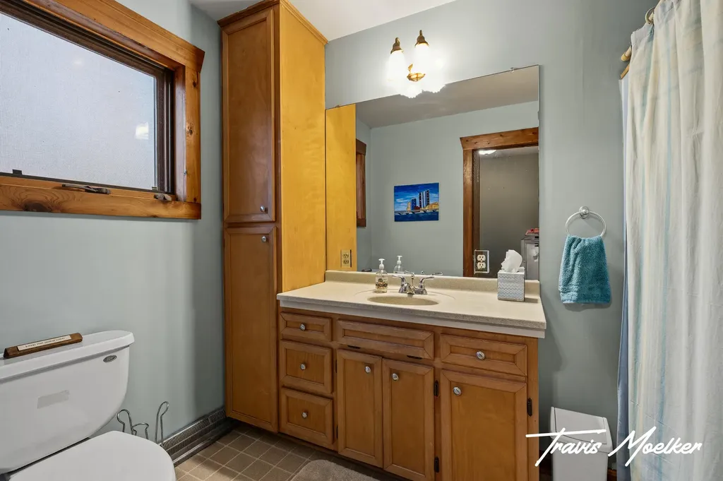 10714 Lovers Lane NW Tallmadge Charter Township MI 49534