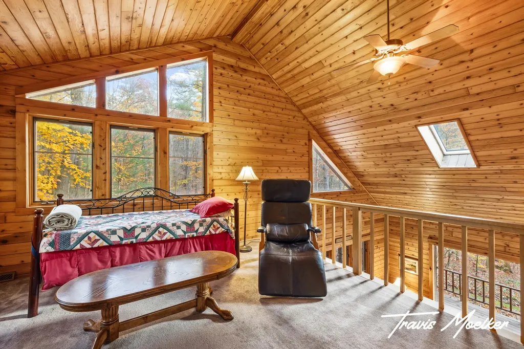 10714 Lovers Lane NW Tallmadge Charter Township MI 49534