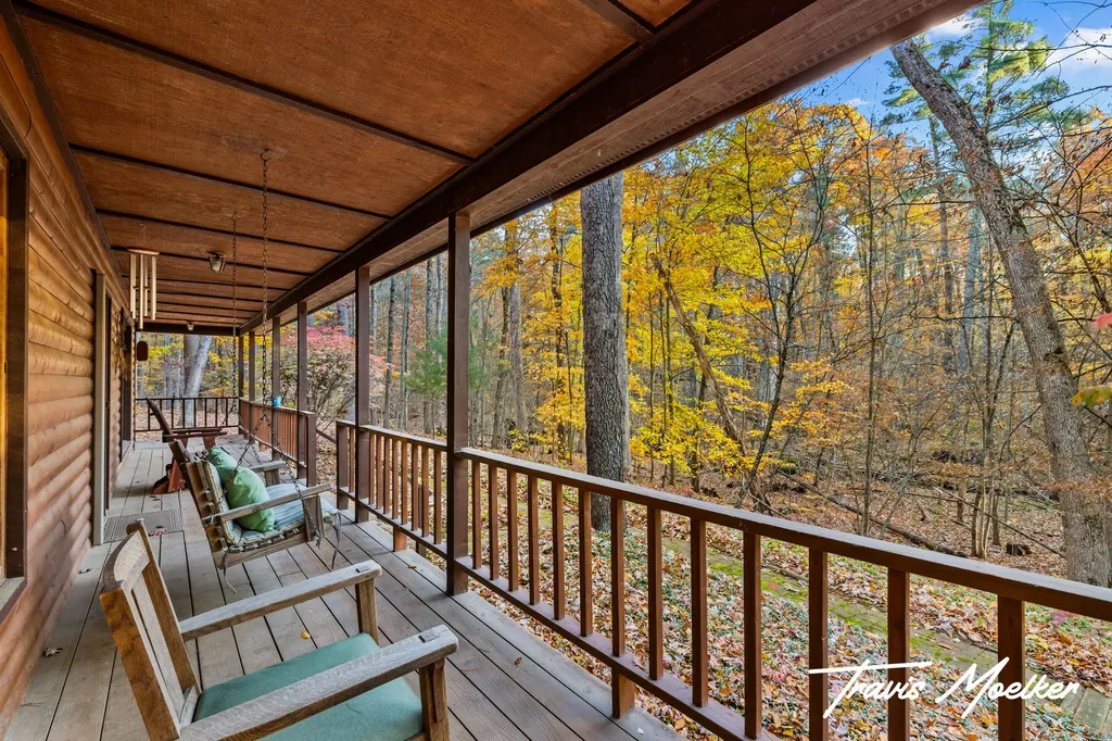 10714 Lovers Lane NW Tallmadge Charter Township MI 49534