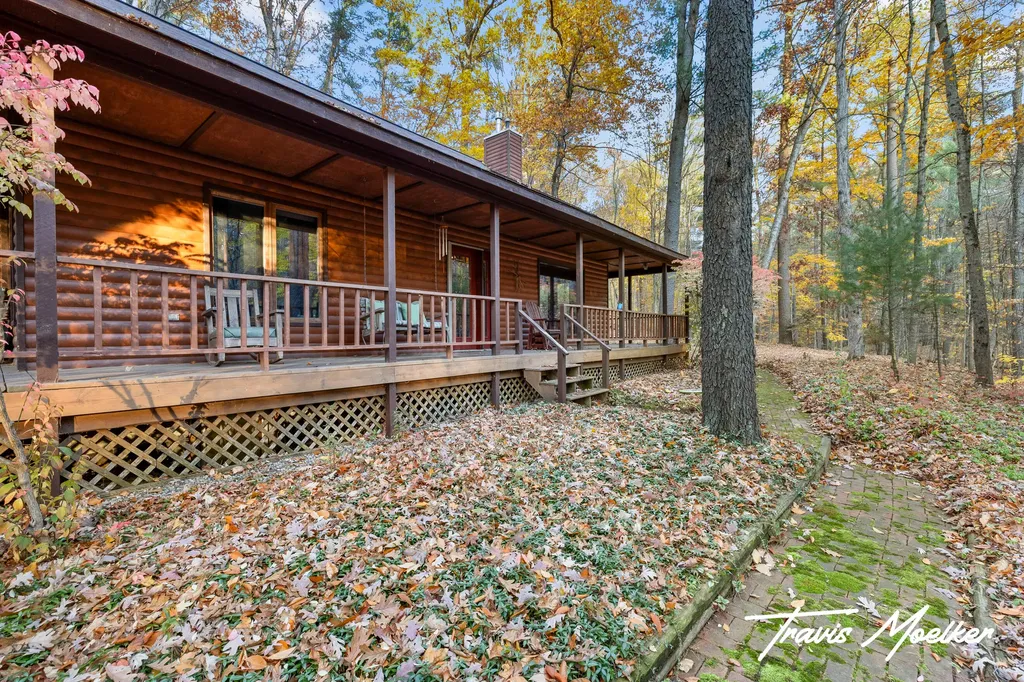 10714 Lovers Lane NW Tallmadge Charter Township MI 49534