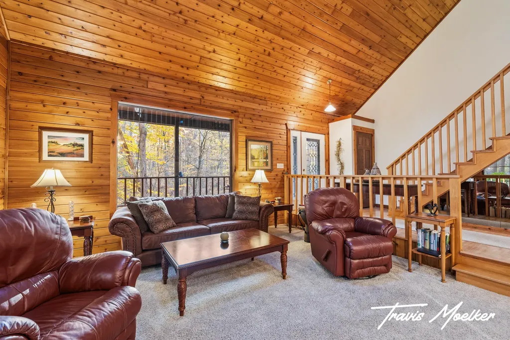 10714 Lovers Lane NW Tallmadge Charter Township MI 49534