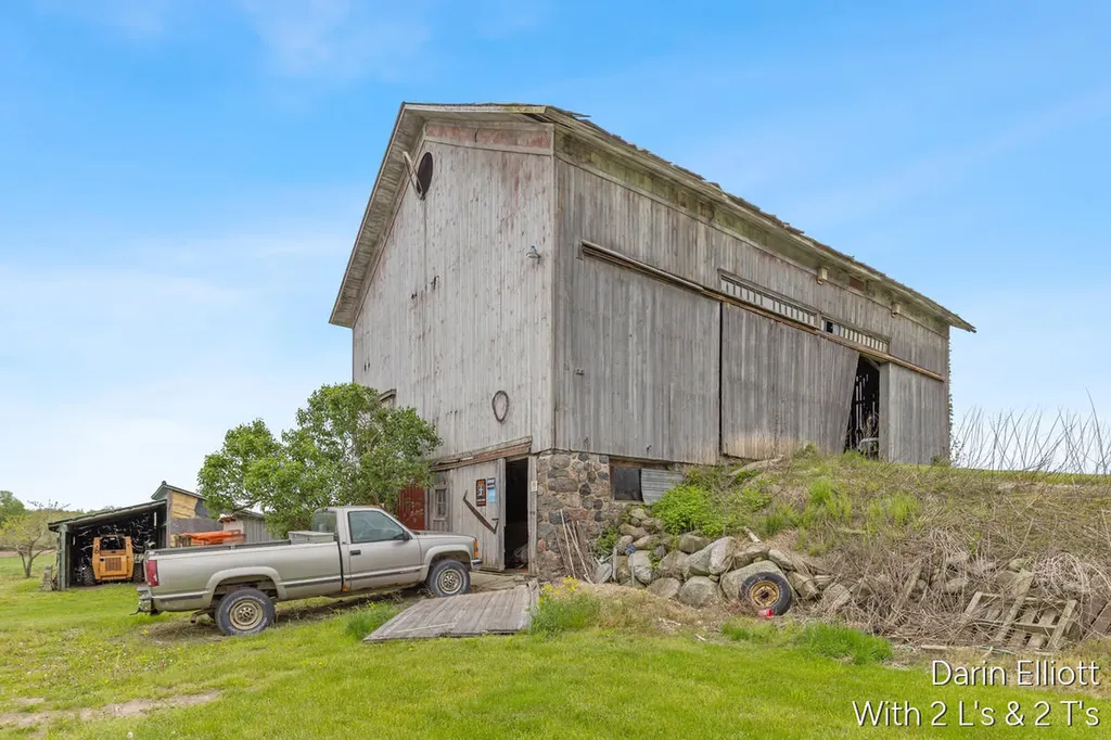 4522 Nickleplate Road Ionia Township MI 48846