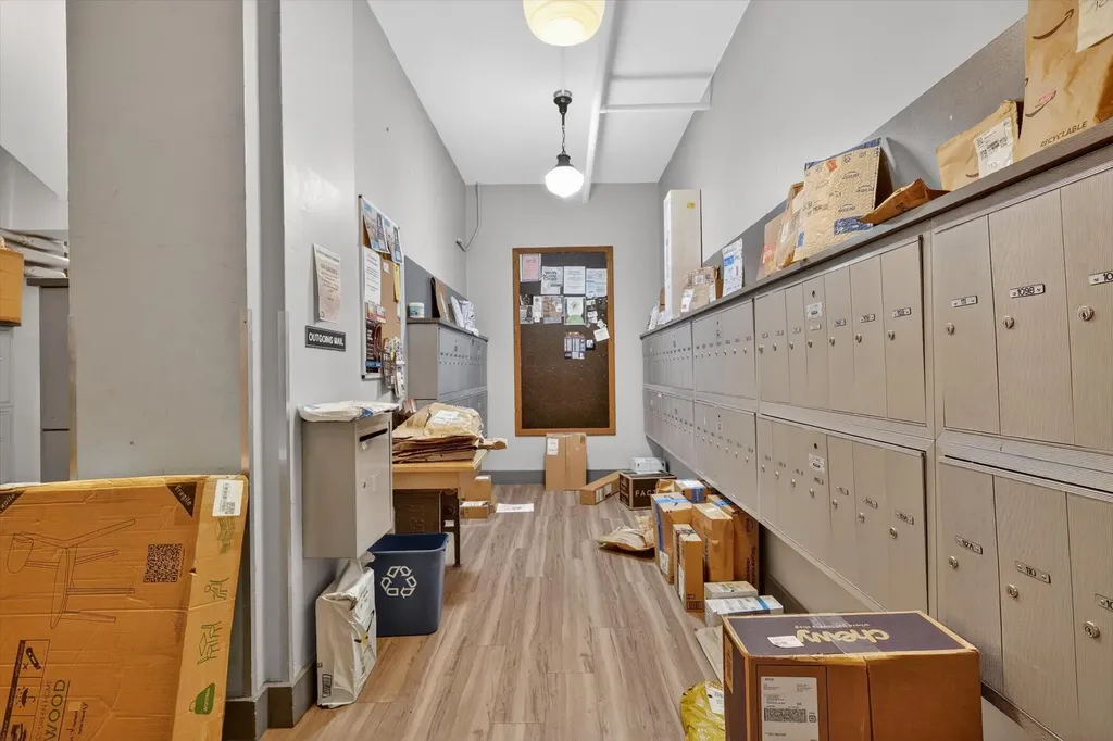 600 Broadway Avenue NW Grand Rapids City MI 49504