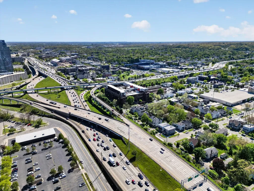 600 Broadway Avenue NW Grand Rapids City MI 49504