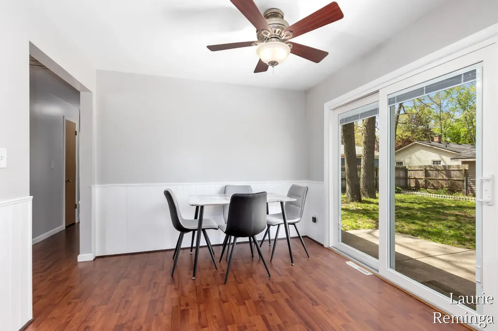 2203 Lacrosse Street SW Wyoming City MI 49519