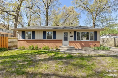 2203 Lacrosse Street SW Wyoming City MI 49519