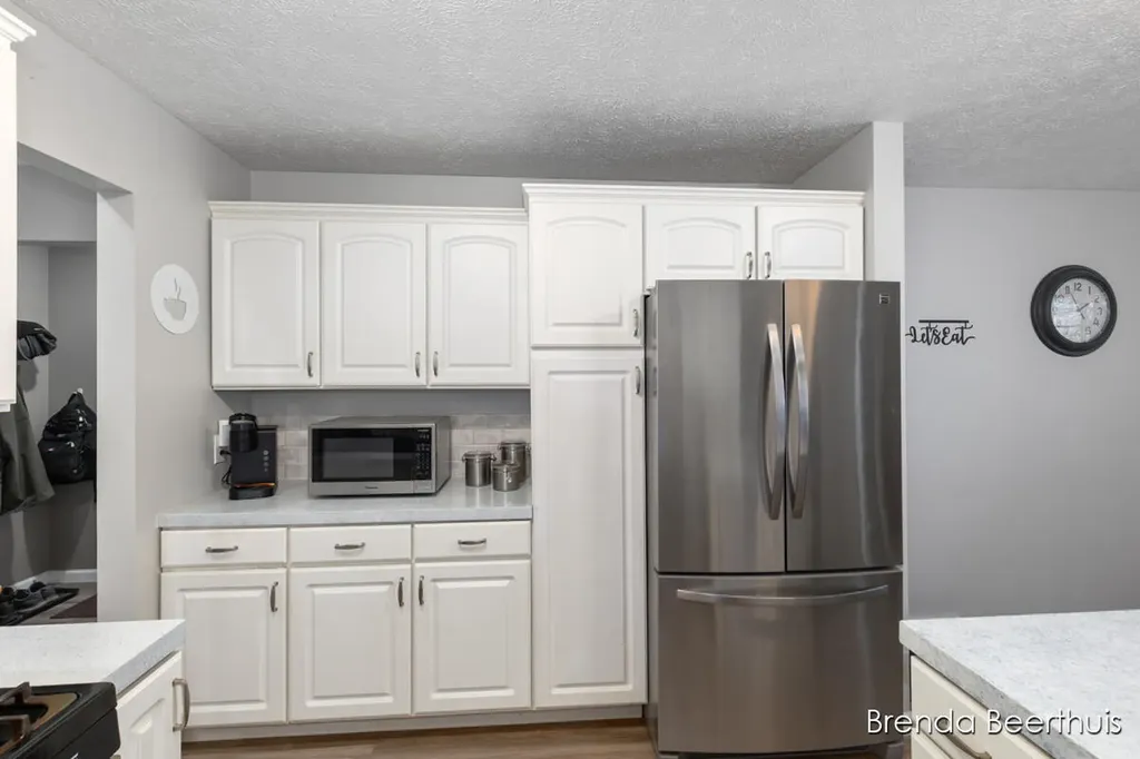 10950 Debbie Drive Eureka Township MI 48838