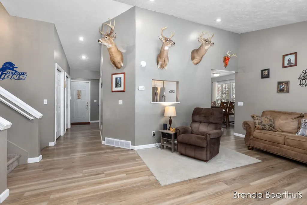 10950 Debbie Drive Eureka Township MI 48838