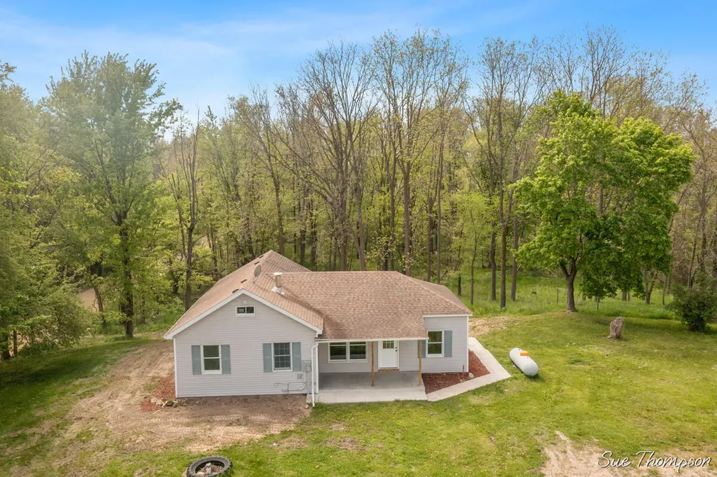 1751 E Boyer Road Bushnell Township MI 48834
