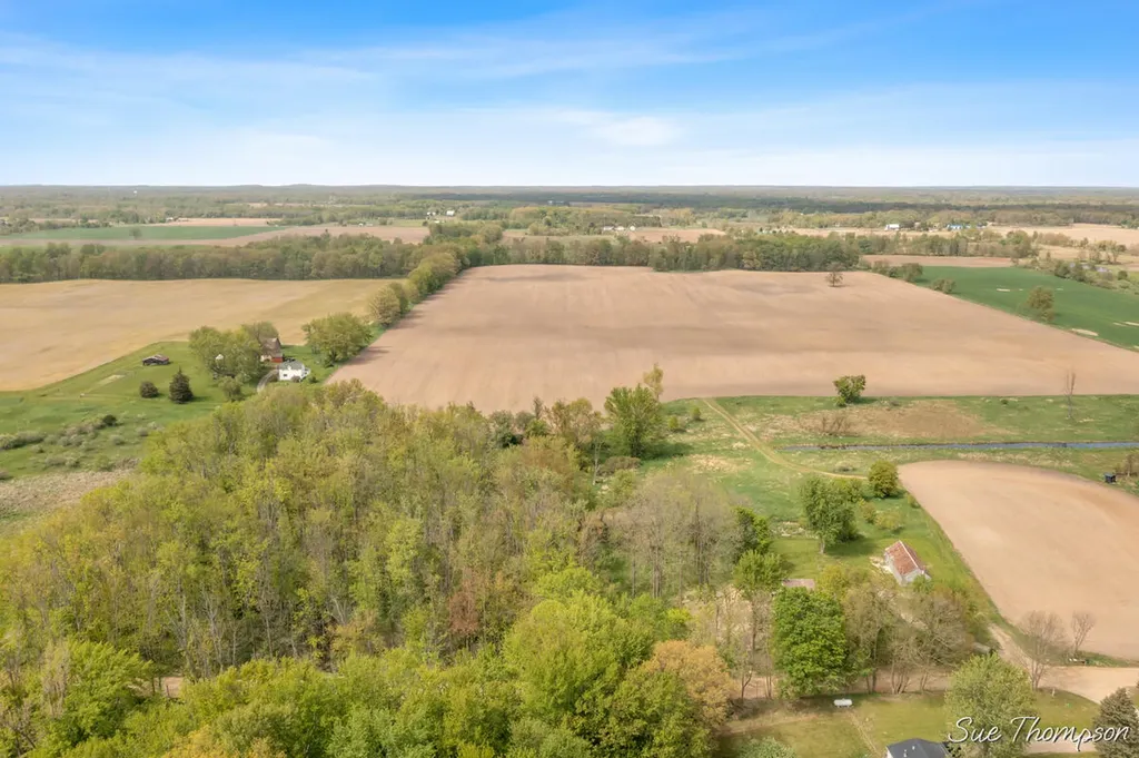 1751 E Boyer Road Bushnell Township MI 48834