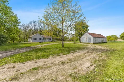 1751 E Boyer Road Bushnell Township MI 48834