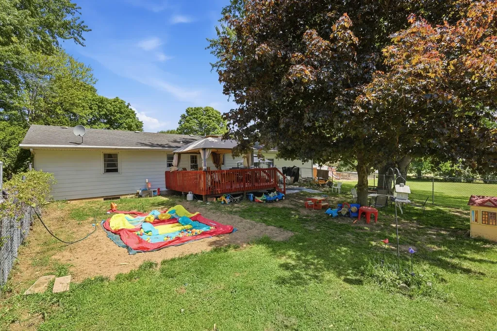64469 66th Avenue Hartford Township MI 49057