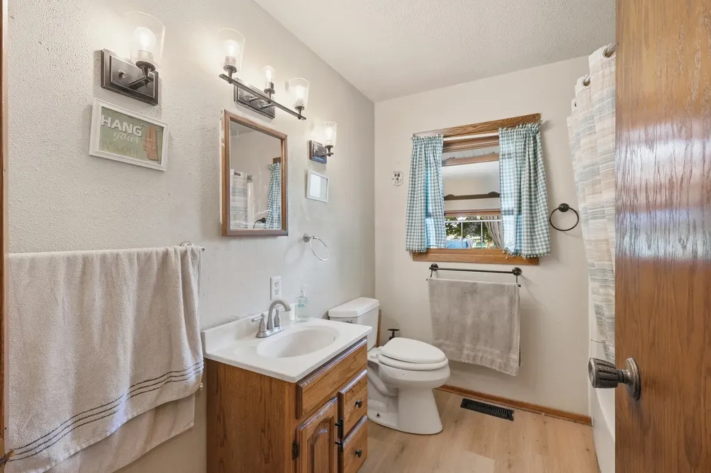 64469 66th Avenue Hartford Township MI 49057