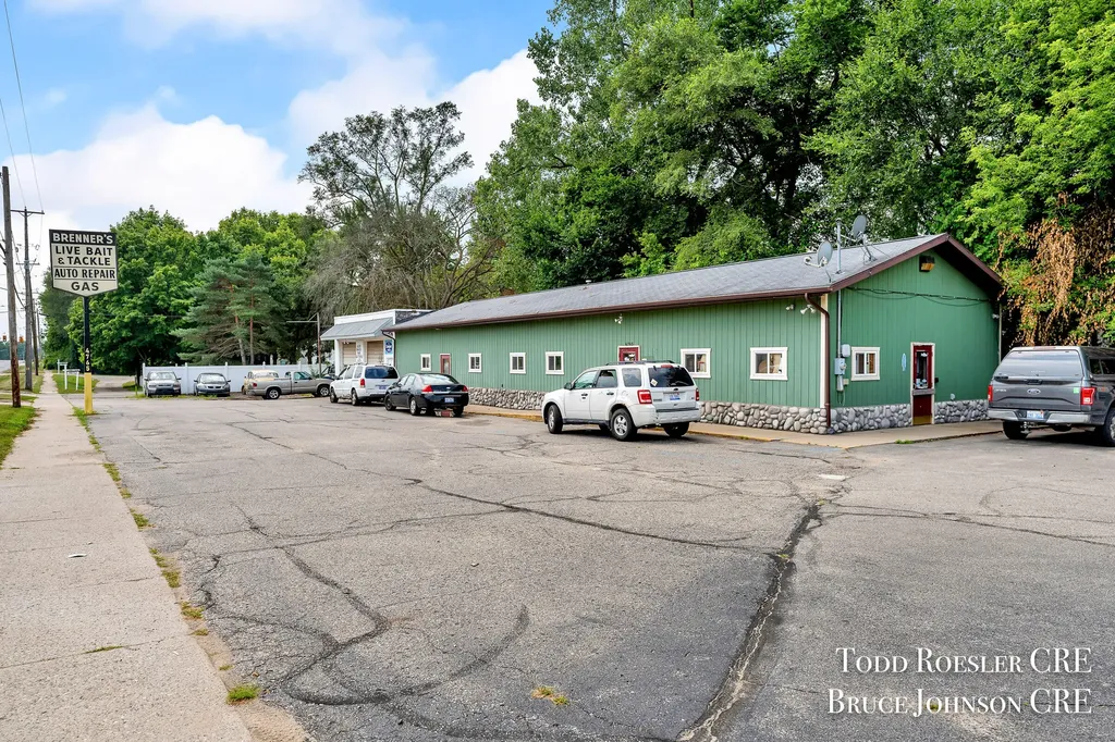 4765 West River Drive NE Plainfield Charter Township MI 49321