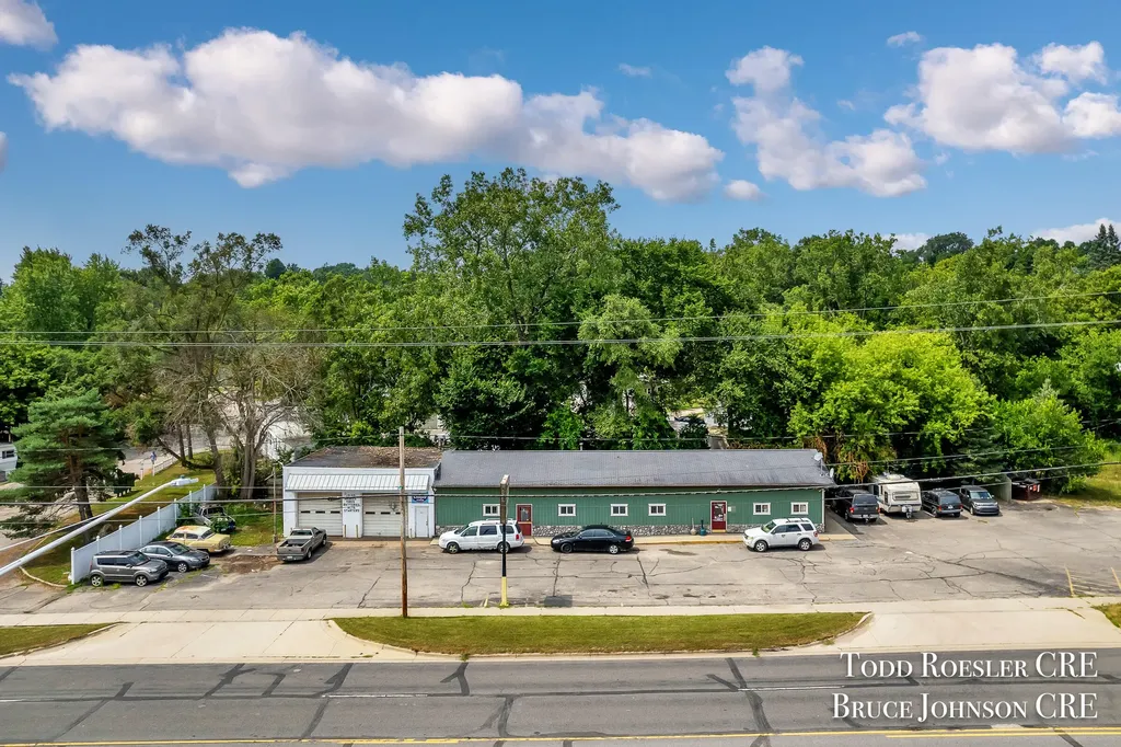 4765 West River Drive NE Plainfield Charter Township MI 49321