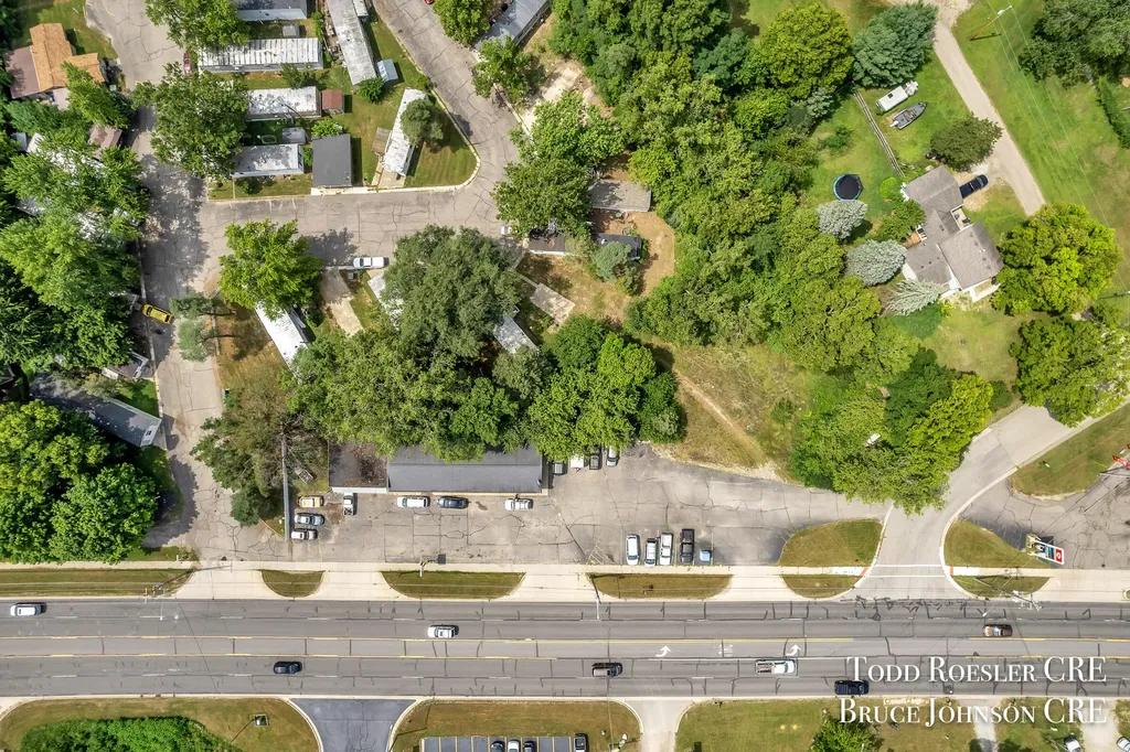 4765 West River Drive NE Plainfield Charter Township MI 49321