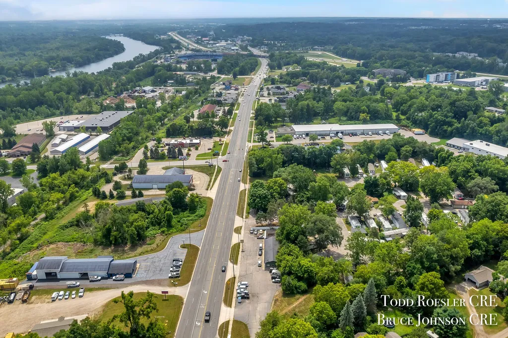 4765 West River Drive NE Plainfield Charter Township MI 49321