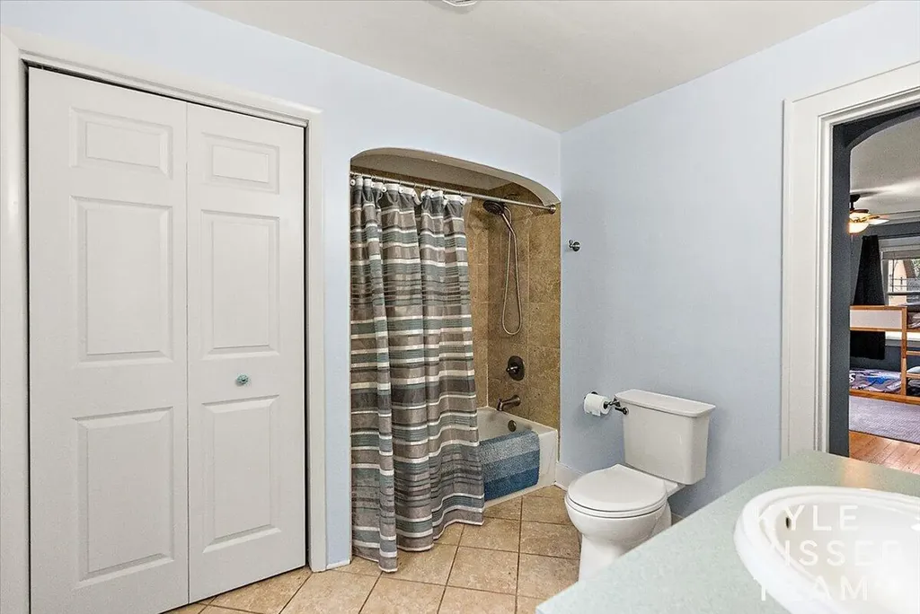 320 Gladstone Drive SE East Grand Rapids City MI 49506