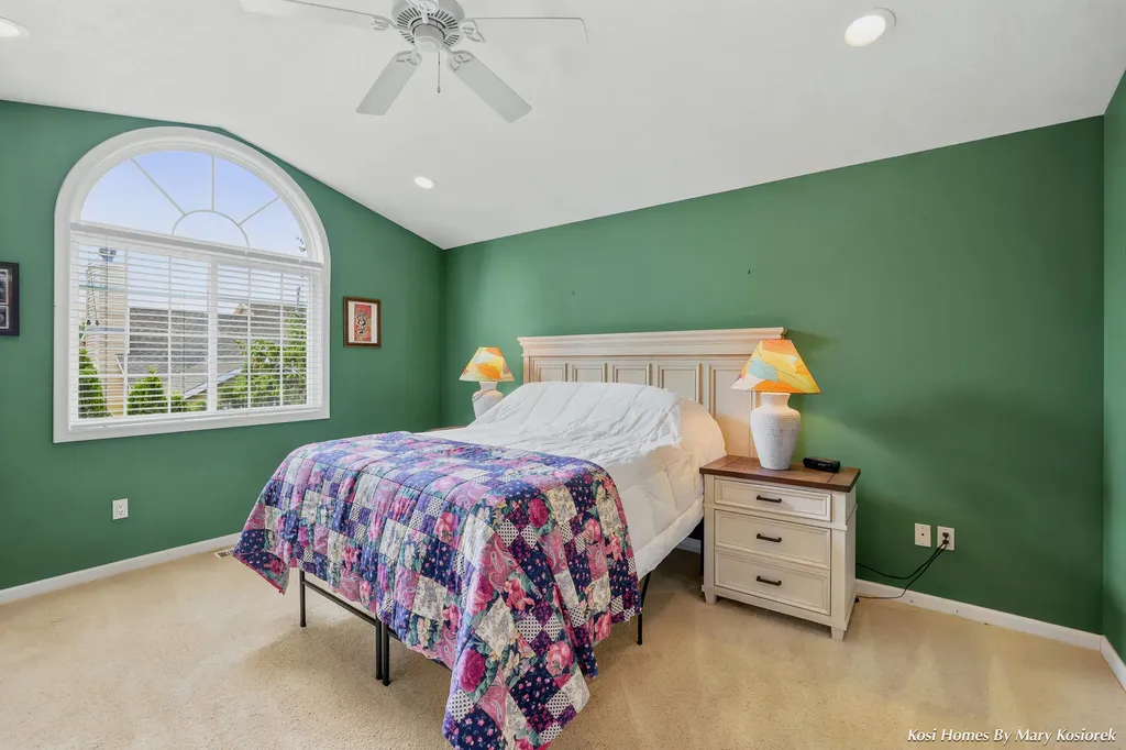 3078 Ledgestone Place NE Grand Rapids Charter Township MI 49525