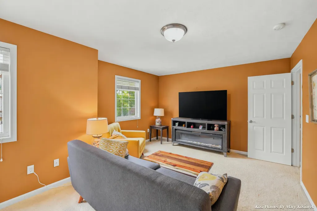 3078 Ledgestone Place NE Grand Rapids Charter Township MI 49525