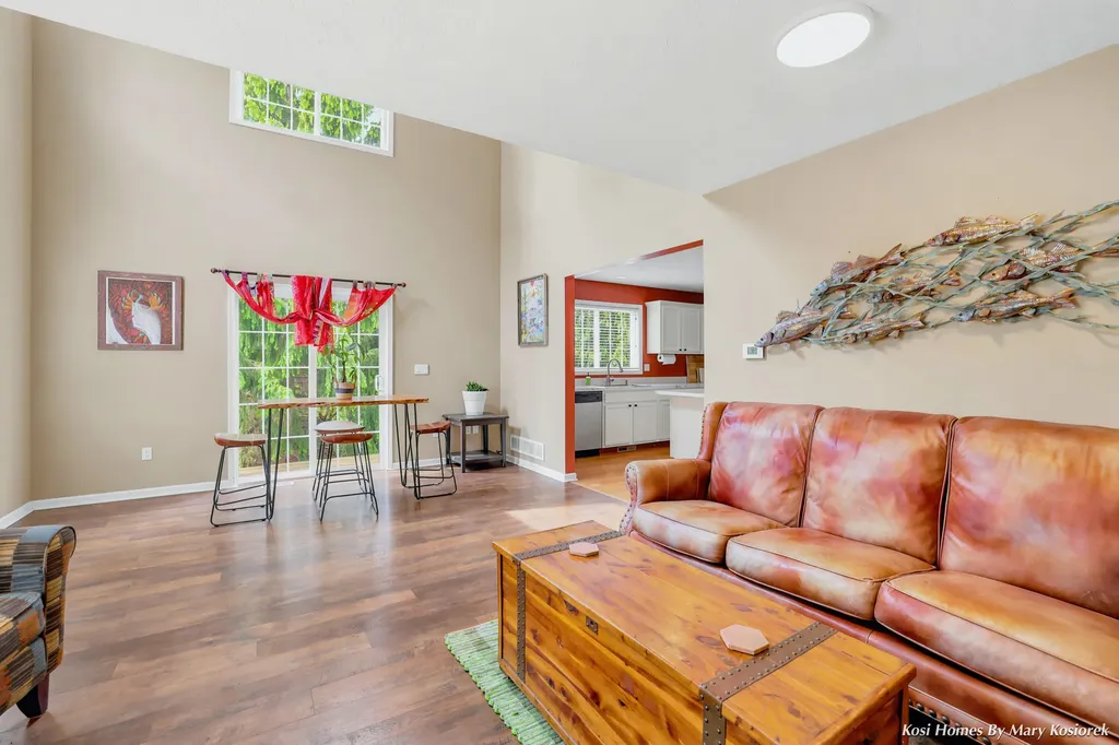 3078 Ledgestone Place NE Grand Rapids Charter Township MI 49525