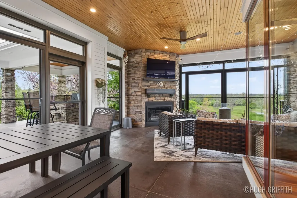 899 Skyevale NE Ada Township MI 49301