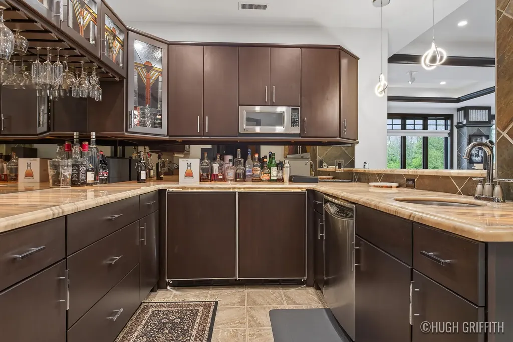899 Skyevale NE Ada Township MI 49301