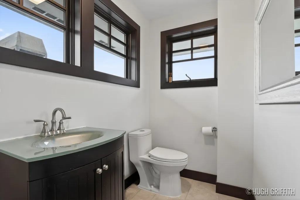899 Skyevale NE Ada Township MI 49301