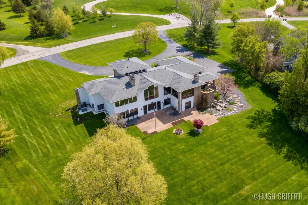 899 Skyevale NE Ada Township MI 49301
