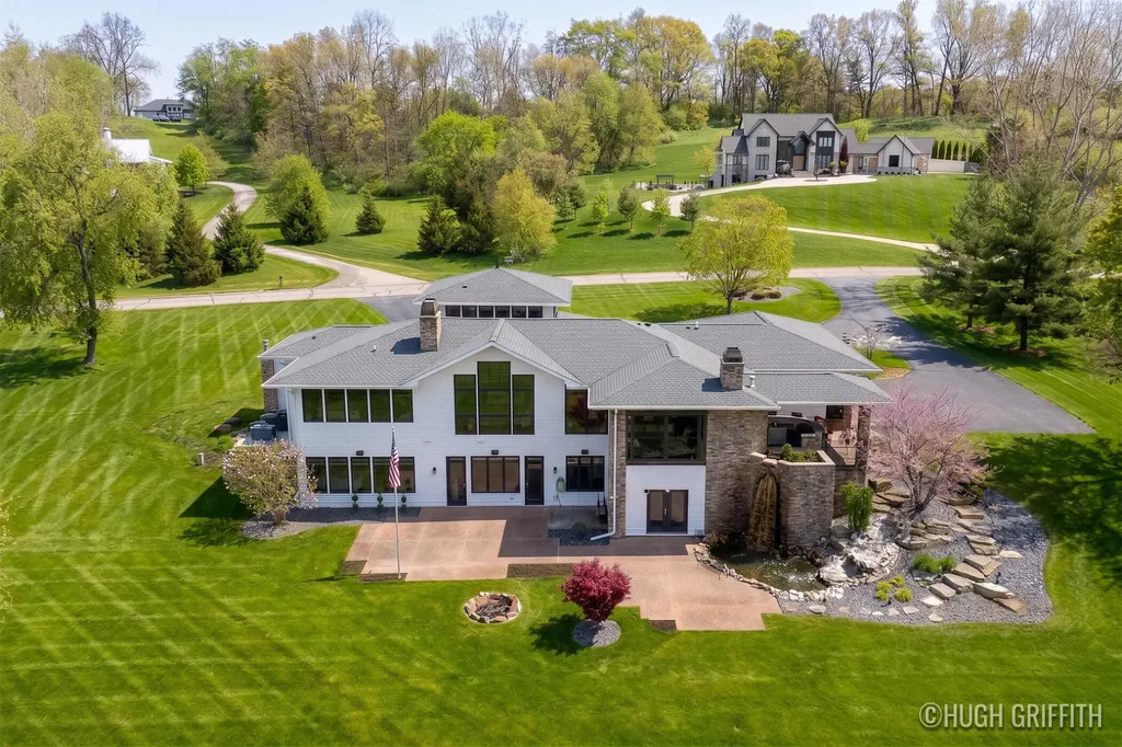 899 Skyevale NE Ada Township MI 49301