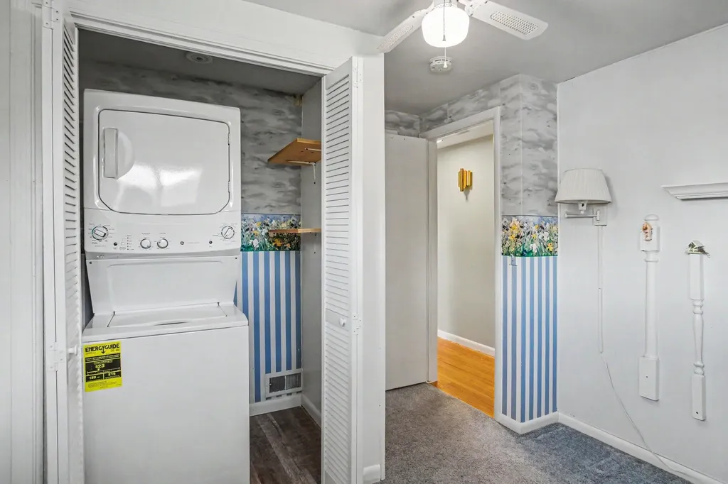 751 Larkspur Avenue NW Grand Rapids City MI 49504