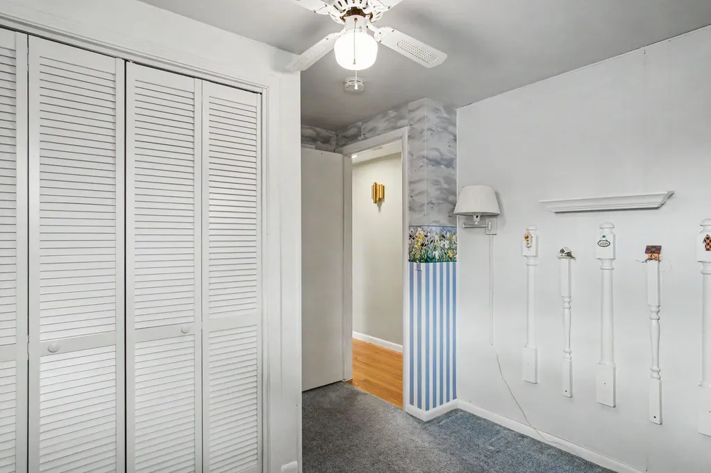 751 Larkspur Avenue NW Grand Rapids City MI 49504