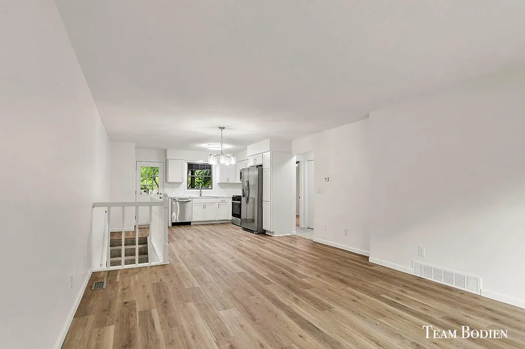 201 Bona Vista Drive NW Grand Rapids City MI 49504