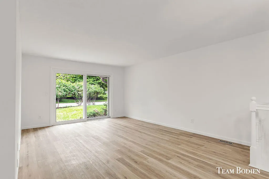 201 Bona Vista Drive NW Grand Rapids City MI 49504