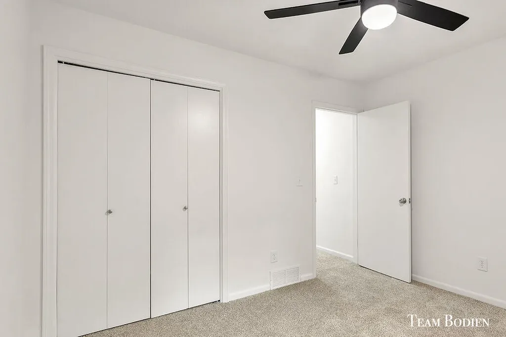 201 Bona Vista Drive NW Grand Rapids City MI 49504