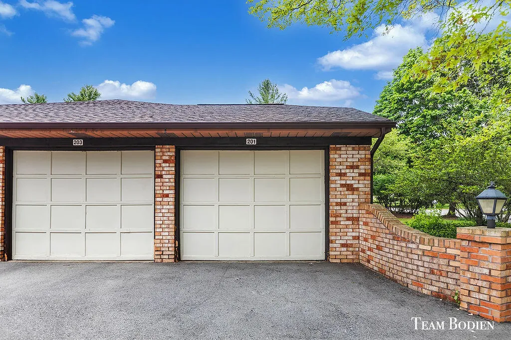 201 Bona Vista Drive NW Grand Rapids City MI 49504