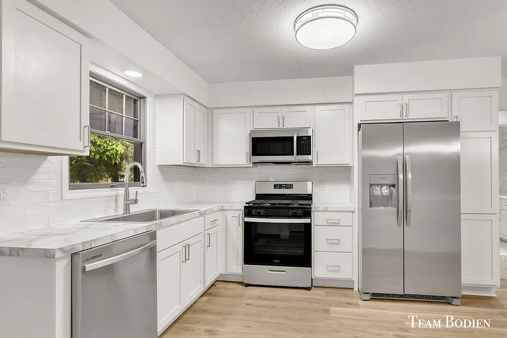 201 Bona Vista Drive NW Grand Rapids City MI 49504