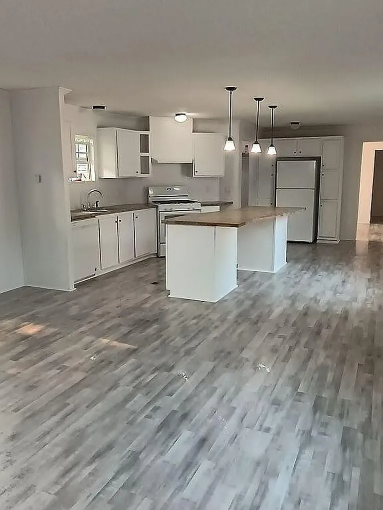 411 S Grover Avenue Alma City MI 48801