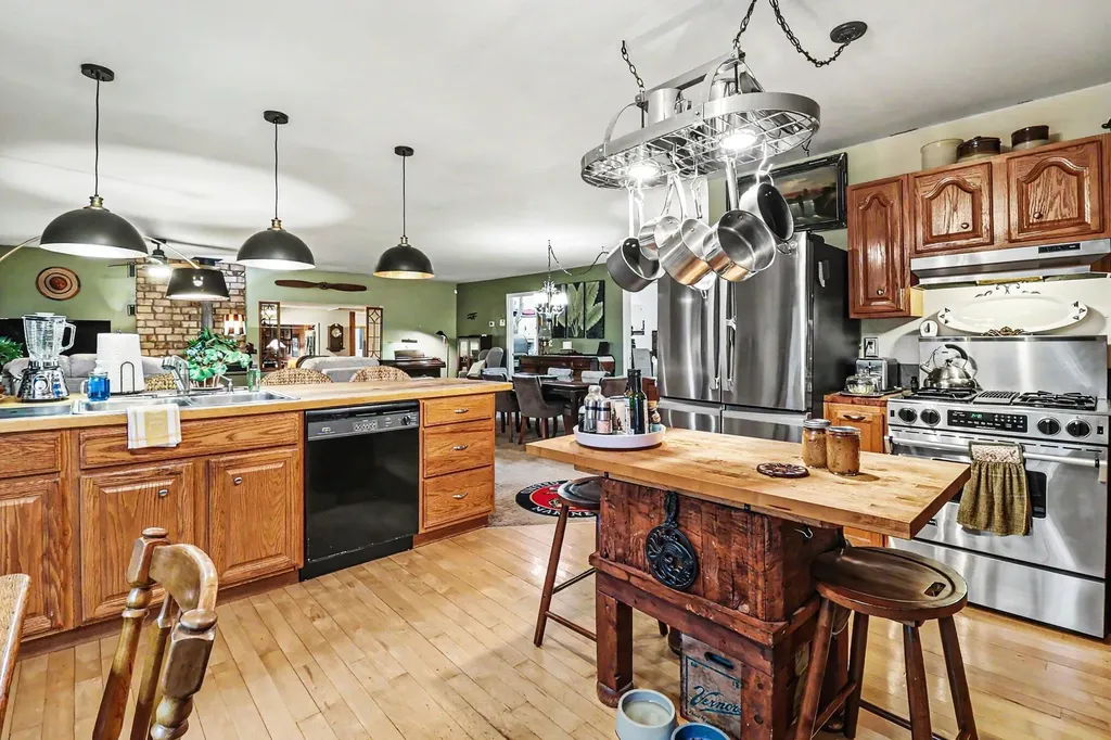 5739 Benzie Highway Benzonia Township MI 49616