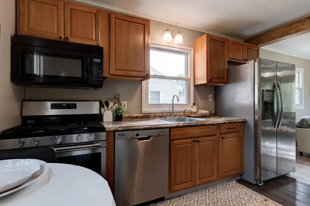 1419 Bronx Avenue Kalamazoo Charter Township MI 49048