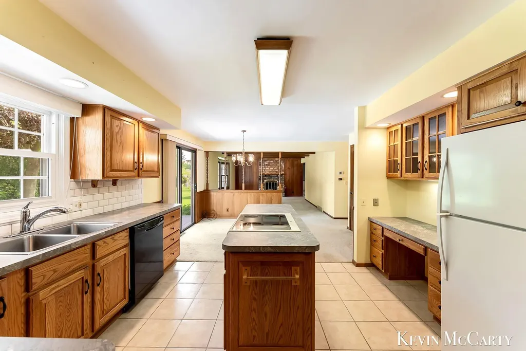 1746 Edgewood Avenue SE Grand Rapids City MI 49506
