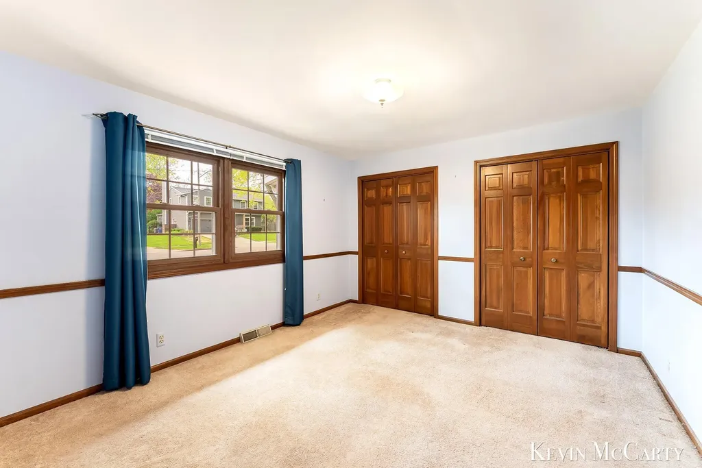 1746 Edgewood Avenue SE Grand Rapids City MI 49506
