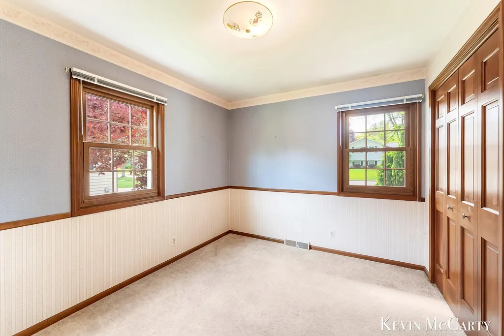 1746 Edgewood Avenue SE Grand Rapids City MI 49506