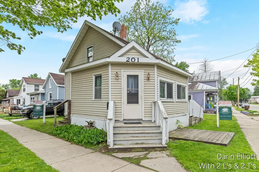 201 S Jefferson Street Ionia City MI 48846