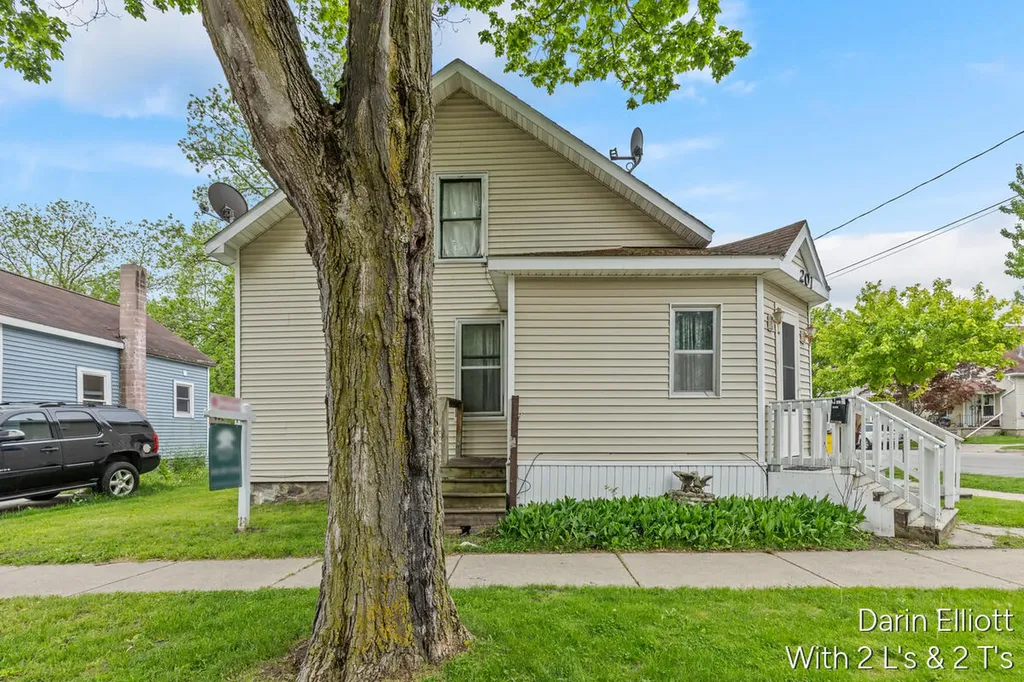 201 S Jefferson Street Ionia City MI 48846