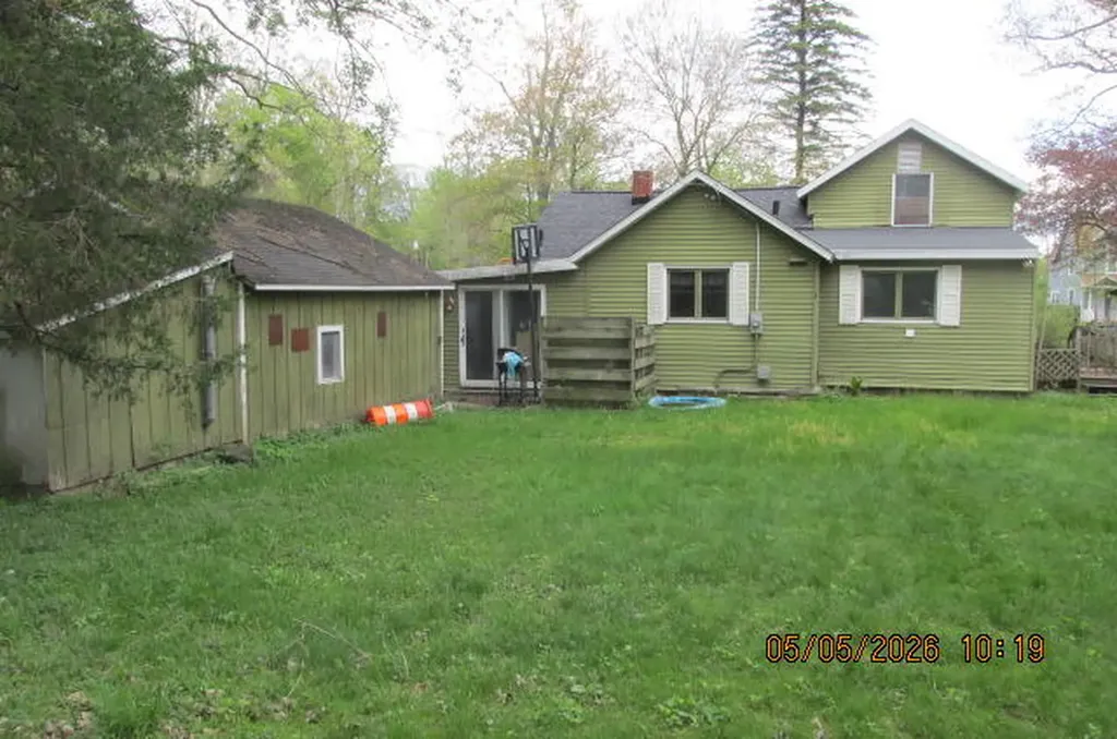 207 Cherry Street Allegan City MI 49010