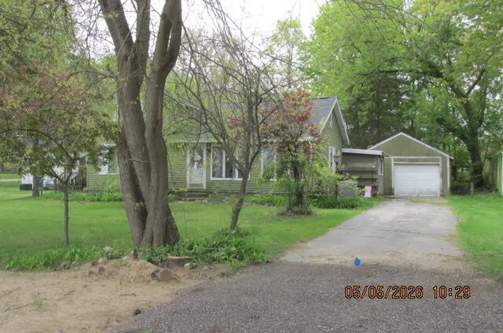 207 Cherry Street Allegan City MI 49010