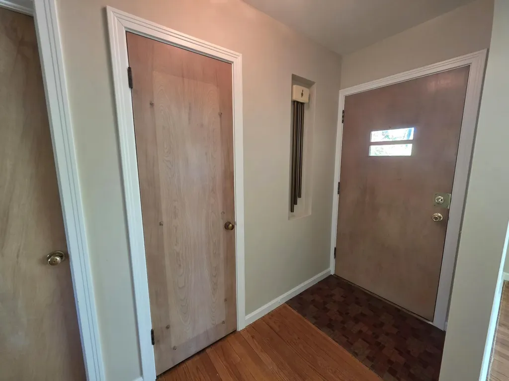 4029 Lakeside Drive Kalamazoo Charter Township MI 49008