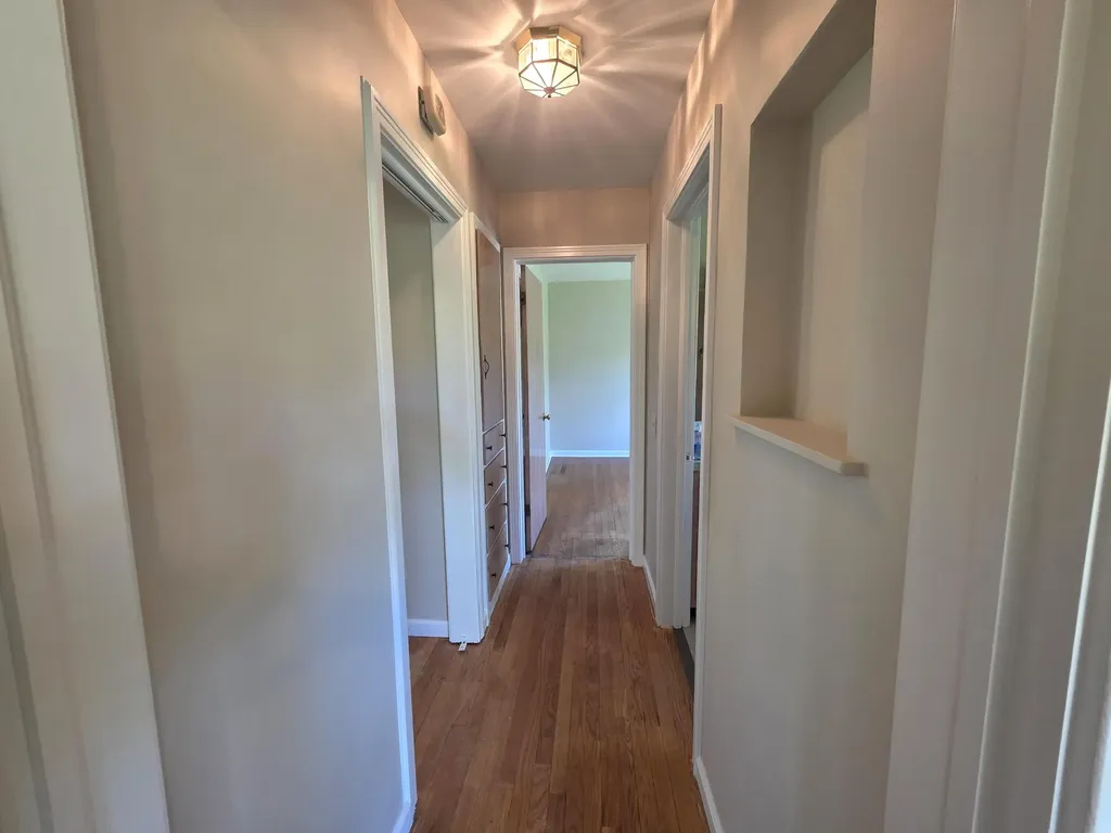 4029 Lakeside Drive Kalamazoo Charter Township MI 49008