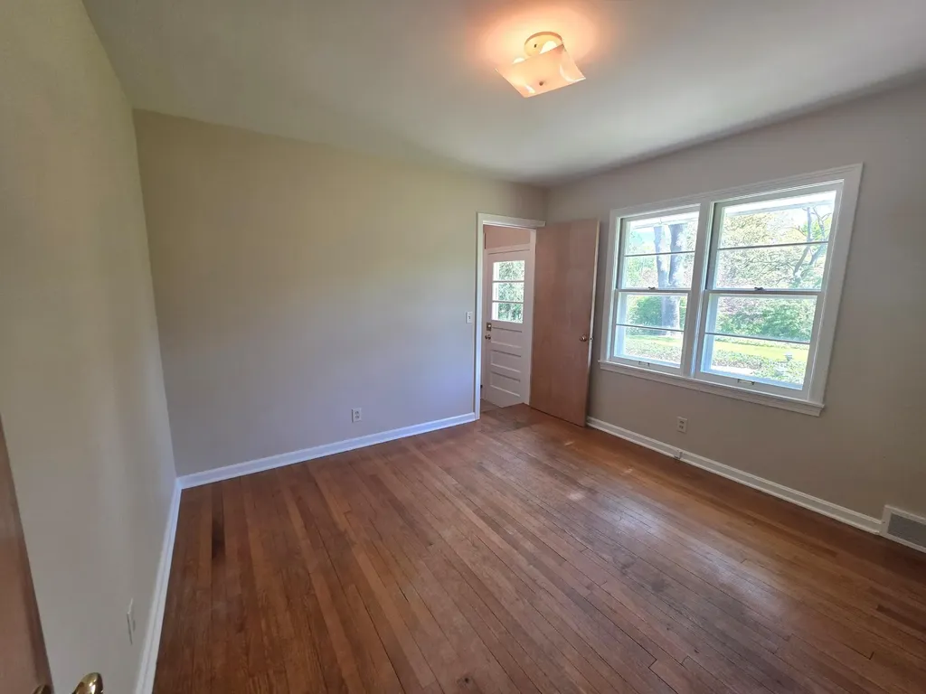 4029 Lakeside Drive Kalamazoo Charter Township MI 49008